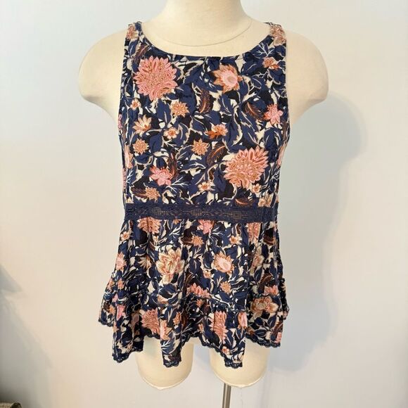 American Eagle Outfitters Navy Floral Peplum Tank Top Size Medium - Picture 2 of 8